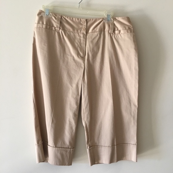 Sand Solid Pattern Stretch Shorts - Picture 1 of 2